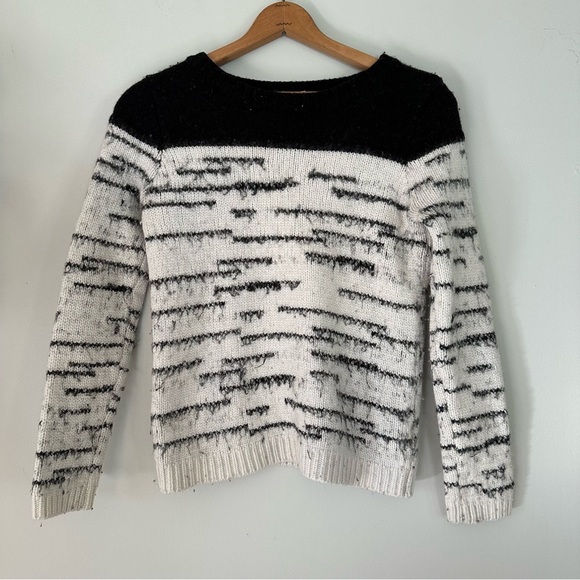 SI-IAE Anthropologie Black & White Wool Blend Sweater Size Medium - Picture 1 of 11